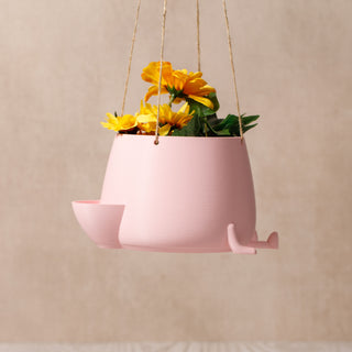 Eco-Elegance: The Sustainable Hanging Happy Pot - Matte Peach Pink